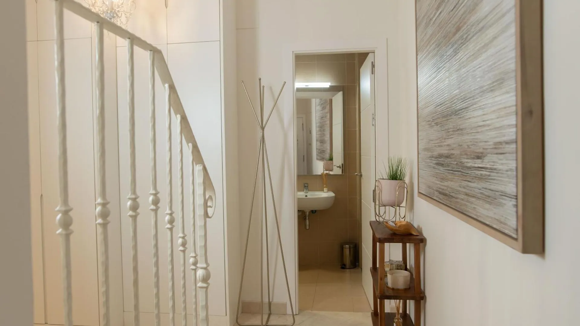 Apartamento Alohamundi Lumbreras Atico Sevilla 0*,  España